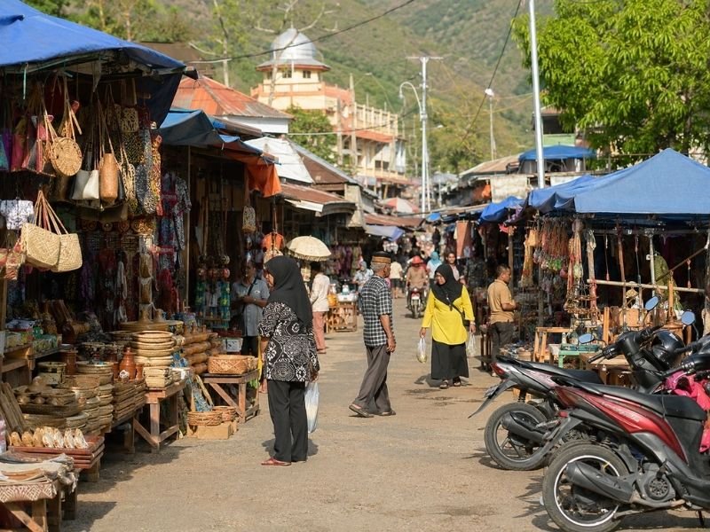 Bima traditional market crafts