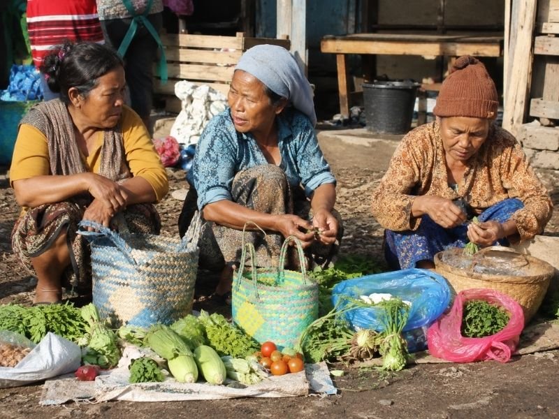 Ende traditional market