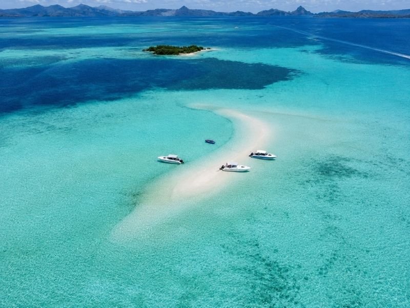 Taka Makassar boat trip Labuan Bajo
