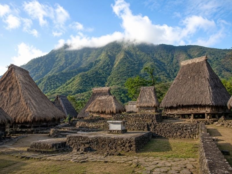 Wologai cultural village