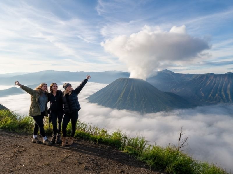 kingkong hill bromo tour
